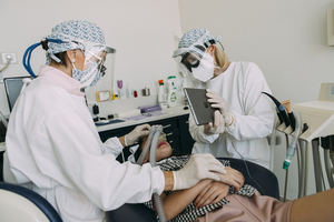 El miedo al contagio por Covid-19 está afectando a la salud bucodental de los españoles