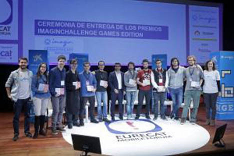 Integrantes del primer equipo ganador de la imaginChallenge.