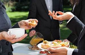 Catering para empresas: una tendencia en auge para reuniones y eventos