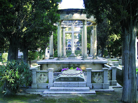 Descubre el cementerio de Vilafranca del Penedès con una sugerente visita experiencial