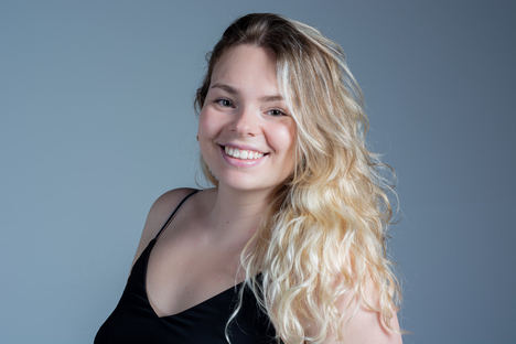 Clara Sauri, Synology.