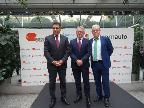 Ancera, Sernauto y Motortec Automechanika celebran la Navidad con todo el sector