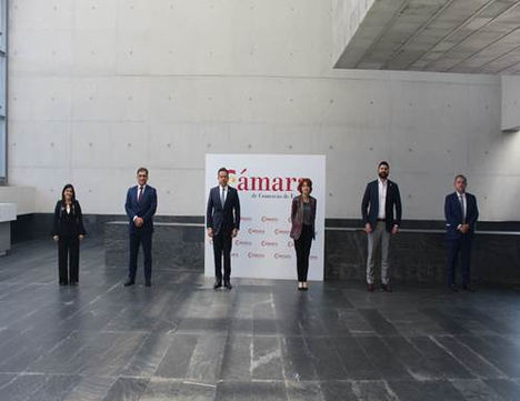Biviana Riveiro, Directora Ejecutiva de PRODOMINICANA; Jaime Montalvo, Director Internacional Cámara de Comercio de España; Victor Bisonó Haza, ministro de Industria, Comercio y Mipymes de la República Dominicana; María Peña, Consejera Delegada de ICEX España Exportación e Inversiones; Carlos Guillermo Flaquer, Viceministro de Fomento a Zonas Francas y Regímenes Especiales y  Narciso Casado, Director General de CEOE Internacional y secretario permanente del Consejo de Empresarios Iberoamericanos.