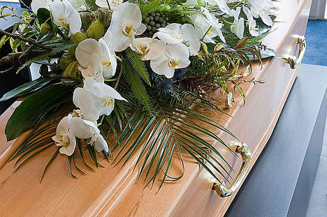 Comprar centros florales online para tanatorios será tendencia en 2019, según Floristería del Tanatorio