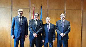Convenio entre UNE y el Ministerio de Industria Comercio y Turismo para impulsar la competitividad industrial en España