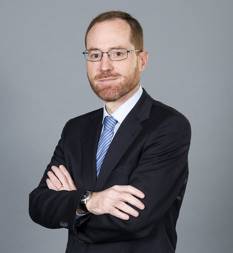 César Herrero, DLA Piper.