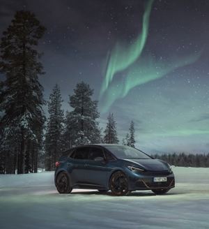 El Cupra Born en el Círculo Polar Ártico