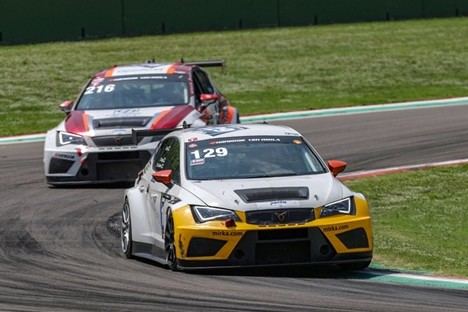 12 Horas de Imola: Triplete de Cupra en TCR