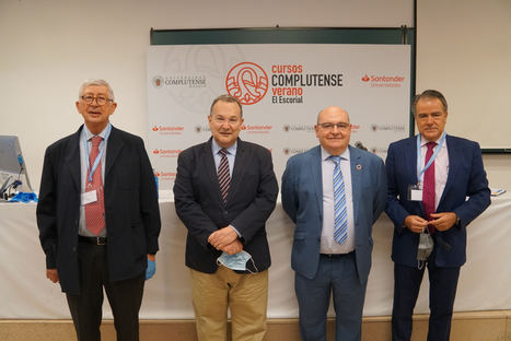  Rafael Puyol, presidente de UNIR y codirector del Curso; José María Vázquez García-Peñuela, rector de UNIR; José Manuel Pingarrón, secretario general de Universidades; y Federico Morán, director de la Fundación madri+d y codirector del Curso. 