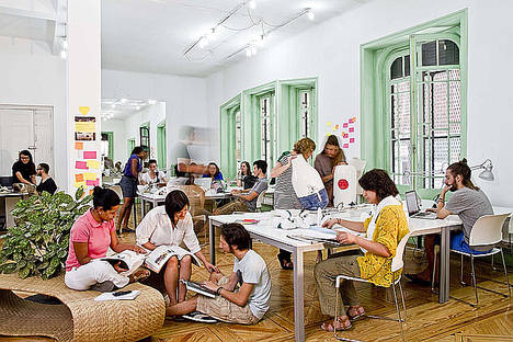 Cursos de verano para adultos: aprovechando un momento ideal para aprender nuevos conocimientos