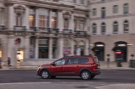 Dacia Jogger Hybrid 140
 