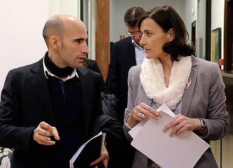 David Almeida, Director General de Conforama Iberia, y Gema Igual, alcaldesa de Santander