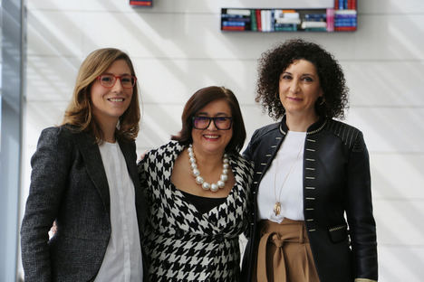 De izq a dcha: Gloria Sánchez, Paloma Llaneza y Gemma Moral.