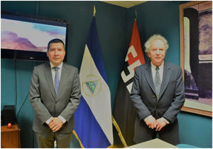 El académico y escritor español Francisco Gutiérrez Carbajo visita la Embajada de Nicaragua
