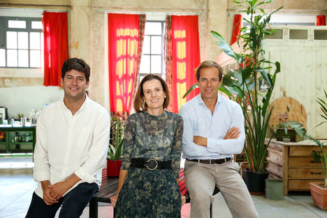 De izqda. a dcha.: Nacho Rivera, Cristina Ruiz e Ignacio Cabrera.