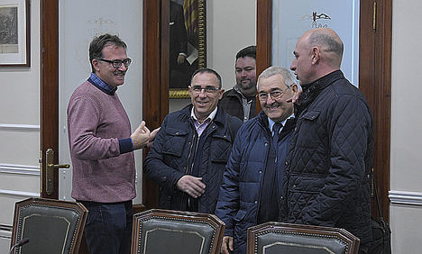 La Generalitat Valenciana y el Ayuntamiento de Valencia regularán a las VTC