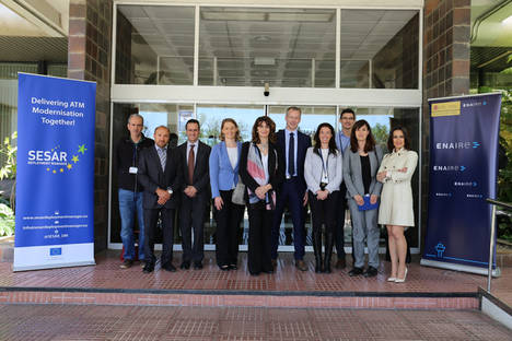 Una delegación de la Comisión Europea conoce los avances tecnológicos de ENAIRE en Cielo Único