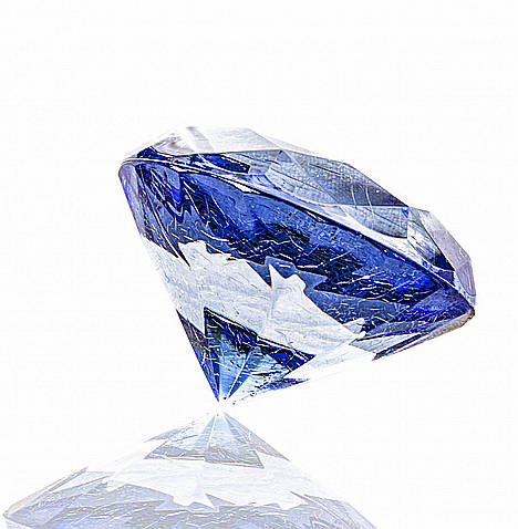 Los Roscones de la Suerte: un diamante como sorpresa en los roscones de reyes de Uvepan