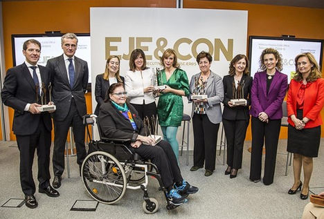 De izda. a dcha: Óscar Martin, Rafael González, Ana Pastor, Ana Blanco, María Eizaguirre Comendador, Elena Pisonero, Carmen Polo, Magda Malé, Nerea Torres y delante: Ana Mª Llopis.
