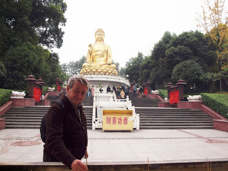 Enrique Sancho en China.