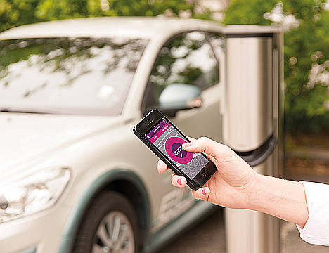 Cornellà apuesta por la movilidad inteligente con Easypark