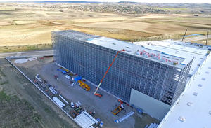 Nuevo almacén autoportante de 36 metros de altura de AR Racking para EHLIS
