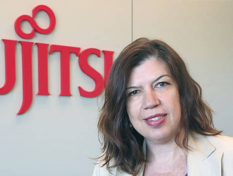 Elenice Macedo, Fujitsu.