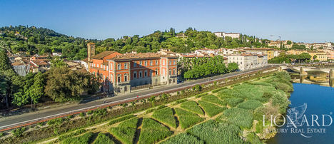 Palazzo Serristori.