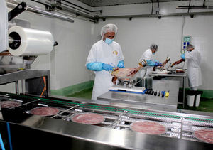 Embutidos España reafirma su compromiso con el empleo en las zonas rurales