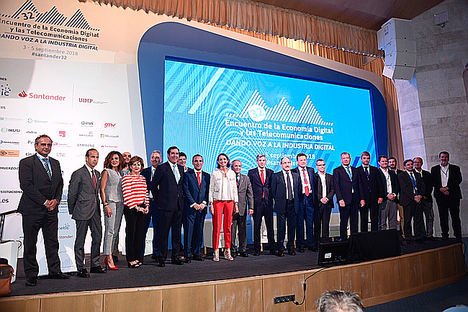 La Ministra Reyes Maroto apuesta por la industria digital como protagonista del nuevo modelo económico