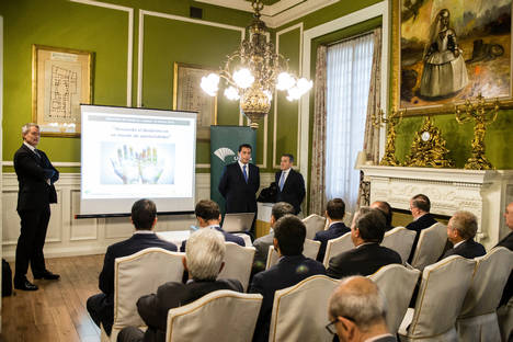 Unicaja celebra en Madrid una nueva sesión informativa dentro de su ciclo de encuentros de banca privada, al que han asistido ya más de 300 personas