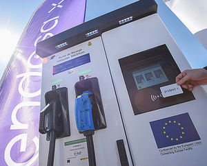 Endesa pondrá 14 cargadores rápidos y semirápidos en las estaciones de servicio de Petromiralles