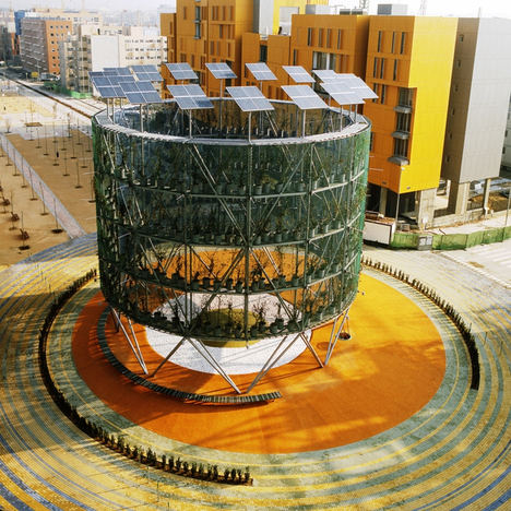 Energia, placas solares con acero galvanizado.