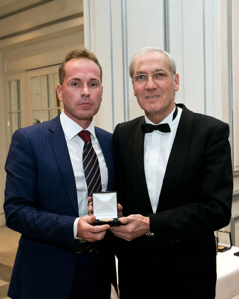 El empresario José María López, recibe la Medalla de Oro del Foro Europa 2011