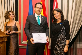 Entrega de la medalla europea al mérito en el trabajo a Fraternidad-Muprespa