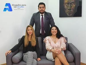 Equipo Abogados para tus deudas.
