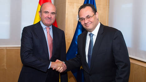 El presidente ejecutivo de CAF, Luis Carranza, en una conferencia magistral durante su visita a España, en la que también tuvo una fructífera reunión con el ministro de Economía, Industria y Competitividad, Luis de Guindos.