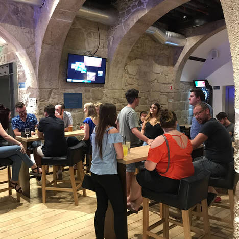 Los millenials ‘Just want to have fun’ con Bluesock Hostels Porto