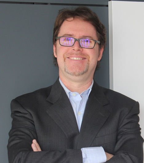 Dr. José Martí, Universidad Internacional de Valencia - VIU.