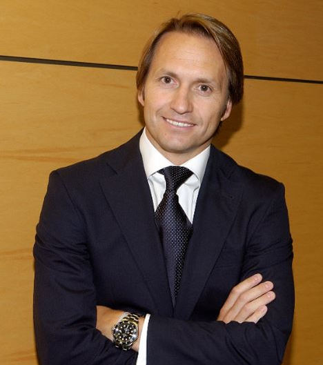 Fernando Lledó, Sanitas