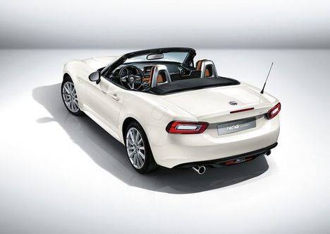 Fiat 124 Spider celebra su 50 Aniversario