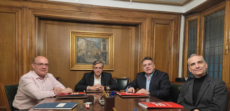 De izqda. a dcha.: José Manuel Loeches, director Financiero de GDH; Antonio Trelles, director Financiero de Grupo GAM; Jesús Ortega, director Comercial de GDH, y Santiago Cortés, director Técnico de GDH.