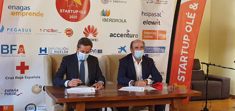 José Bayón López y Marcelino Oreja Arburúa, consejeros delegados de las respectivas entidades.