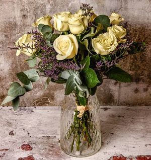 ¿Pensando qué regalarle a esa persona especial? Descubre el lenguaje del amor con un ramo de rosas
