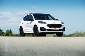 Ford Kuga Plug-in Hybrid con paquete Black
 