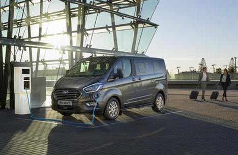 Ford Tourneo Custom Híbrido Enchufable