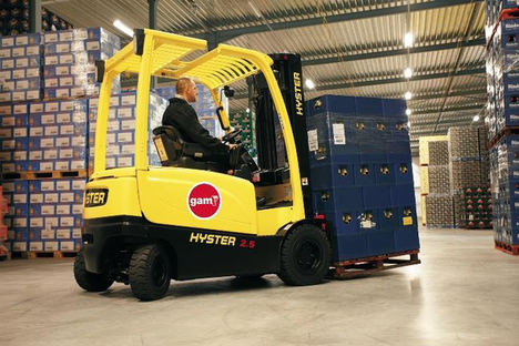 GAM sella un acuerdo estratégico con Hyster para distribuir en exclusiva sus productos en España