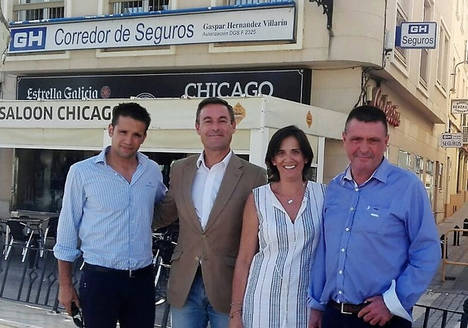 Gaspar Hernández Iglesias, Luis López Visús, María Eugenia Iglesias Aunion y Gaspar Hernández Villarín.