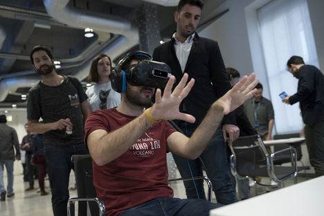 Gafas VR networking.