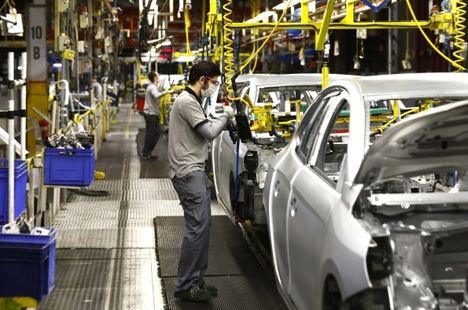 Groupe PSA, el único fabricante que produce en todas sus plantas en España turismos eléctricos